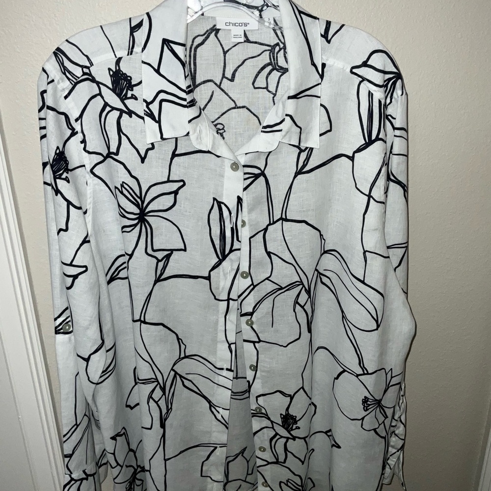 Chico’s linen/cotton blouse